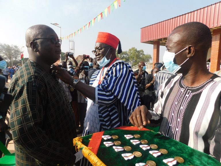 Fête nationale à Banfora:  127 fils de la région décorés