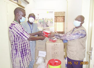 Lutte contre la COVID-19 : des unités ophtalmologiques reçoivent du matériel