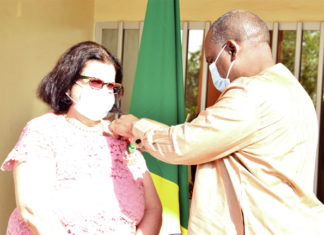 L’ambassadeur du Brésil fait officier de l’Ordre de l’Etalon