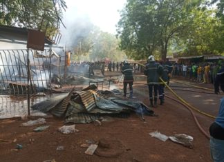 Incendie aux abords du marché central de Koudougou: Des boutiques réduites en ruines