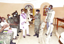 Saisie d’objets d’art : le ministère de la Culture reçoit des statuettes