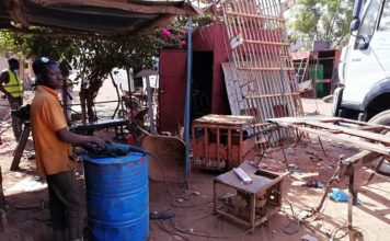 Secteur informel : une si lente transition vers le formel