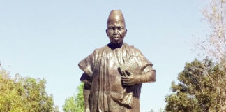 Hommage au professeur Joseph Ki-Zerbo: une statue de « l’immortalité » à l’enseignant-chercheur