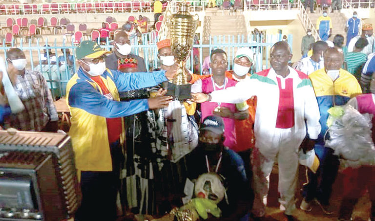 Super coupe du maire de Ouagadougou : Dame coupe est allée à l’arrondissement n°4 en football