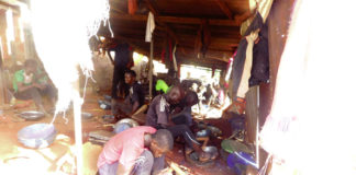 Bobo-Dioulasso : dans l’univers des ferrailleurs