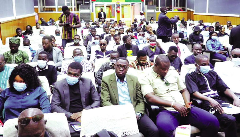 Actionnariat populaire : Une conférence à Bobo-Dioulasso  pour expliquer le concept