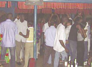 Fêtes de fin d’année : Des ouagalais se sont ‘’amusés’’ avec le coronavirus