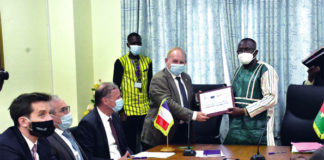 Accès à l’énergie : 5,4 milliards F CFA pour fournir du solaire à des ménages