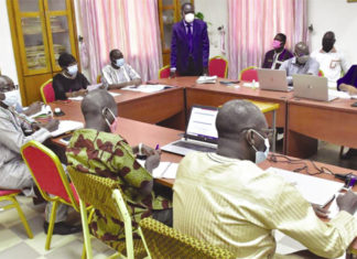 Ministère en charge de la décentralisation : Clément Sawadogo visite les projets et programmes du département