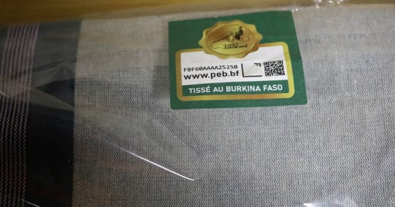 Promotion des produits locaux : Le pagne tissé Faso dan fani labellisé sur le marché
