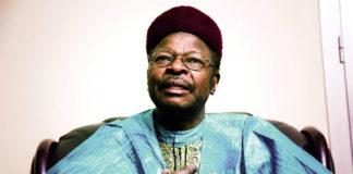 Présidentielle nigérienne: Mahamane Ousmane revendique la victoire