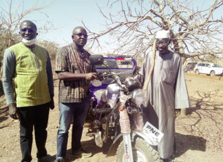 Protection de l’environnement: Le « champion de la terre 2020 » reçoit un tricycle