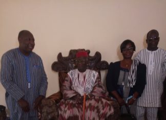 Réconciliation nationale : Le ministre Zéphirin Diabré prend conseil auprès du Naaba Kiiba