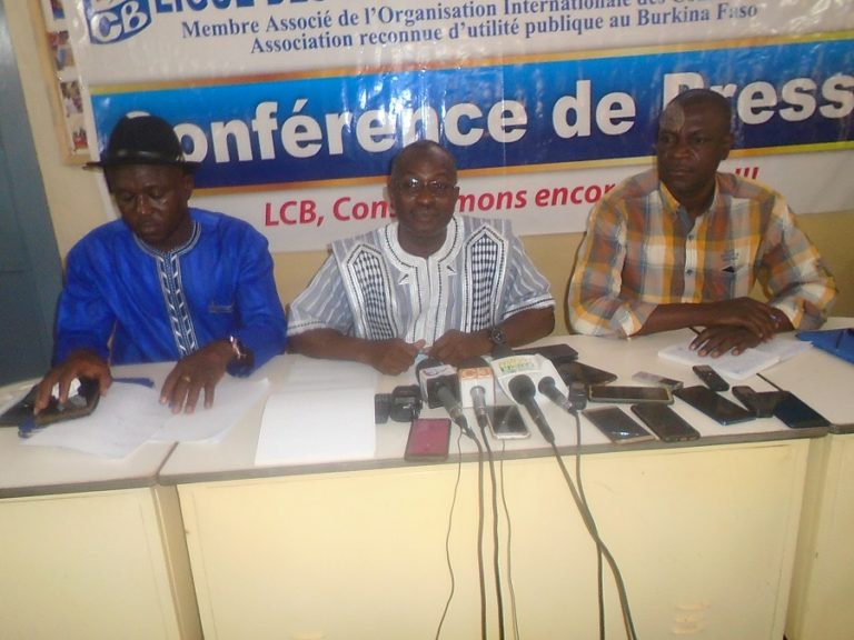 Burkina : La Ligue des consommateurs demande à l’ONEA de suspendre le relevé bimestriel