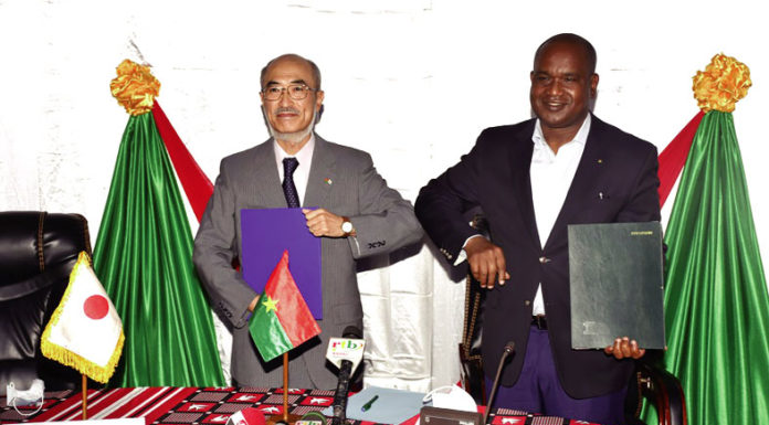 Lutte contre l’insécurité : Le Japon offre 1,5 milliard F CFA aux FDS