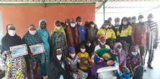 Formation aux métiers :24 femmes formées en teinture reçoivent des kits d’installation