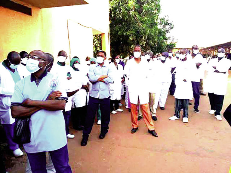 Centre hospitalier Souro-Sanou de Bobo-Dioulasso : Des agents en sit-in
