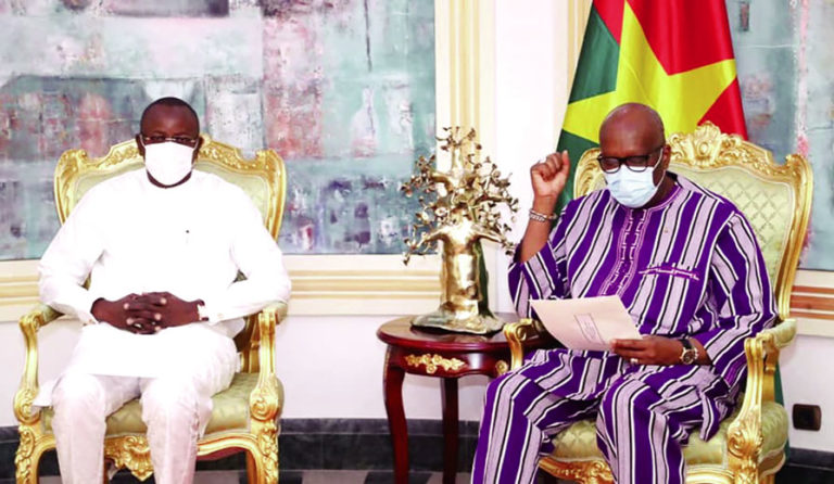 Election à la présidence de la CAF: le Sénégal sollicite le soutien du Burkina