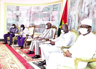 Gestion du fret au Burkina Faso : l’éternelle crise des routiers préoccupe le chef de l’Etat