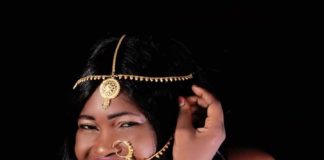 Natou Baswidga : Un retour en dix-sept chansons