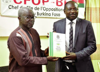 Réconciliation nationale :Le HCRUN remet son rapport général à l’opposition