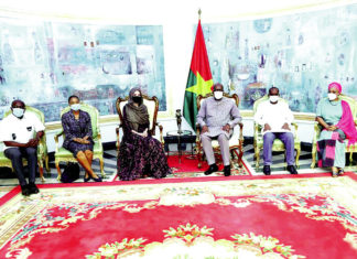 Journée mondiale des réfugiés : L’actrice américaine Angelina Jolie échange avec le chef de l’Etat