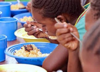 Zitenga: Le président du Faso a lancé l’initiative assurée un repas équilibré à chaque enfant en âge scolaire