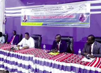 Programme présidentiel : Les « diplomates » réfléchissent à leur rôle