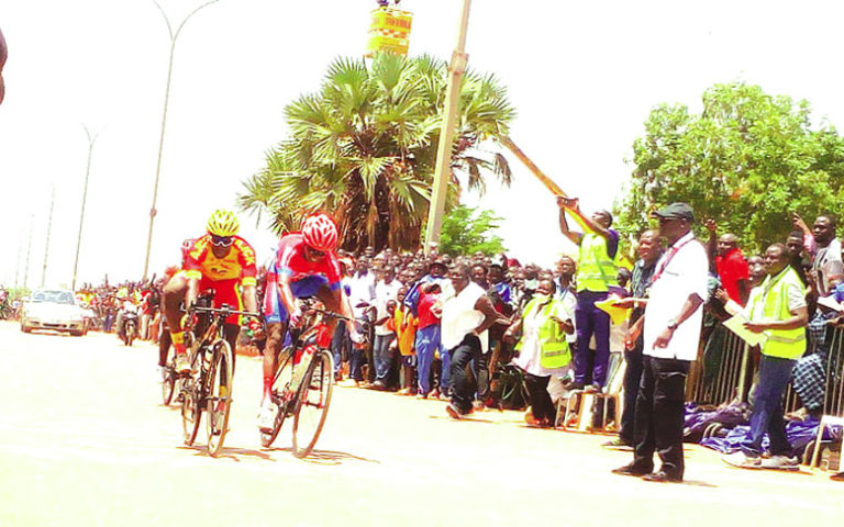 Grand prix cycliste Savane Média  : Abdoulaye Rouamba s’offre la première édition