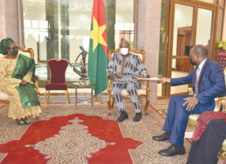 Présidence du Faso : Six ambassadeurs présentent leurs lettres de créance