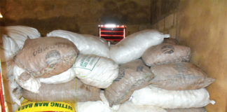 Commune de Ouagadougou : plus de 5 tonnes de cyanure saisies dans un entrepôt