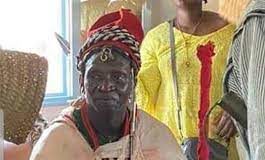 Burkina : Le Gouverneur de la région de l’Est suspend toute intronisation de chefs traditionnels jusqu’ à nouvel ordre.