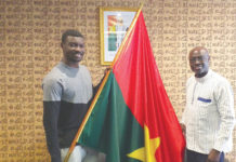 Jeux olympiques de Tokyo : le drapeau national remis à Hugues Fabrice Zango