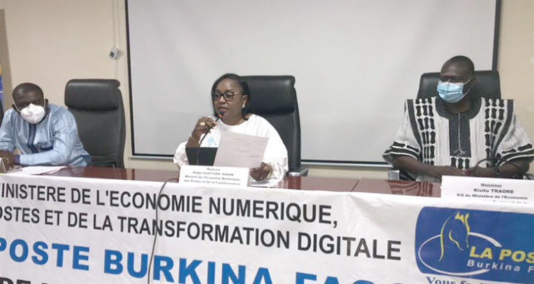 46e promotion de l’Ecole nationale des postes : 20 professionnels ont reçu leurs  parchemins