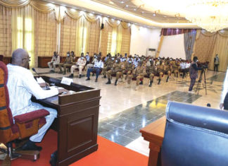 Lutte contre le terrorisme : Le président du Faso à l’écoute des personnels des armées