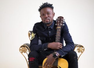 Baydrams, enseignant et artiste musicien: La craie, le micro et…Smarty