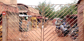 Boutiques de rue à Ouahigouya : les commerçants dénoncent la « cherté » des loyers