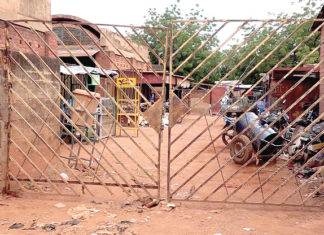 Boutiques de rue à Ouahigouya : les commerçants dénoncent la « cherté » des loyers