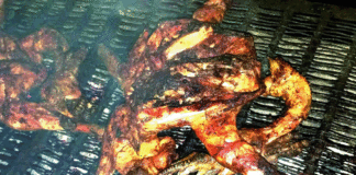 Viande de volaille au Burkina Faso : Le poulet flambé comporte des risques sanitaires