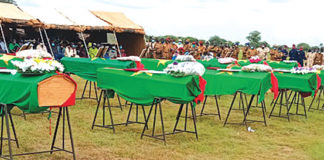 Attaque à Markoye : Les 15 soldats tombés inhumés à Dori