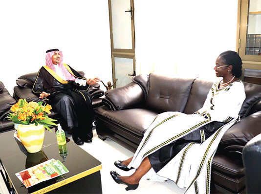 Coopération Burkina/ Arabie saoudite : l’ambassadeur saoudien prend langue avec des ministres