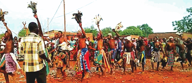 Cultures ancestrales : La communauté bwa  de Solenzo initie les siens