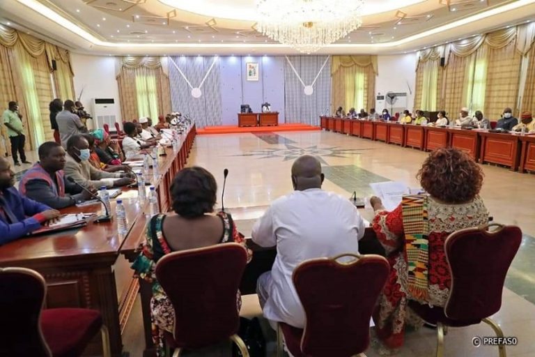 Burkina : Le dialogue politique reprend sous de meilleurs auspices (ministre de l’Administration)