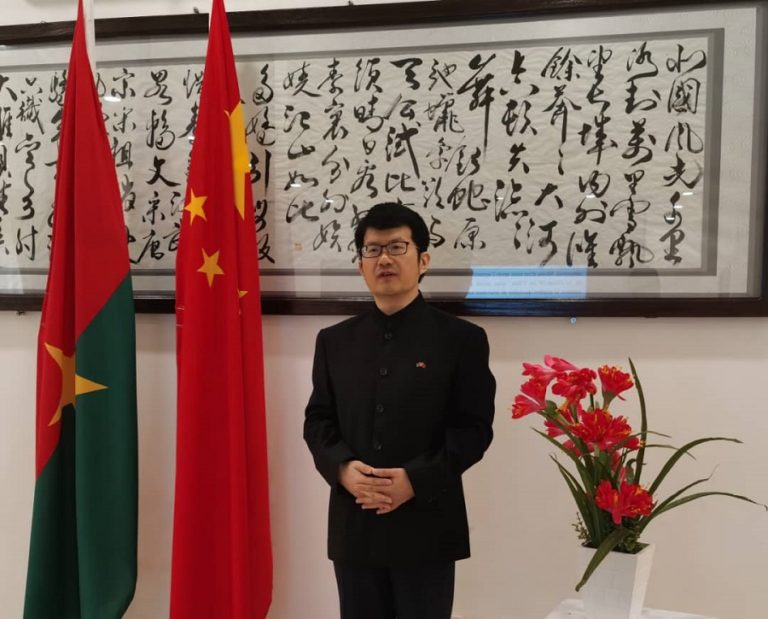 72e anniversaire de la fondation de Chine :  «Marchons ensemble vers le futur », Li Jian, ambassadeur au Burkina