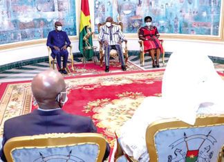 Des ministres africains de la Culture chez le président du Faso