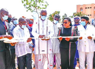 Projet Backbone national : le Premier ministre Christophe Dabiré inaugure les infrastructures