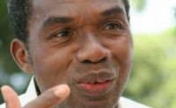 FESPACO : Le réalisateur burkinabè Kollo Daniel SANOU invite la population à fréquenter les salles de cinéma (SIG)