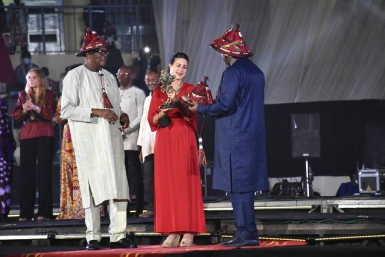 FESPACO 2021: Khadar Ahmed  de la Somalie remporte   l’Etalon d’or de YENNEGA