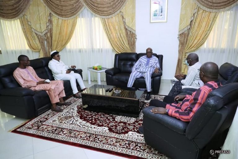 koudougou : Le président du Faso  échange avec le gouverneur de la Région du  Centre- Ouest et les  chefs  de canton du Boulkiemdé