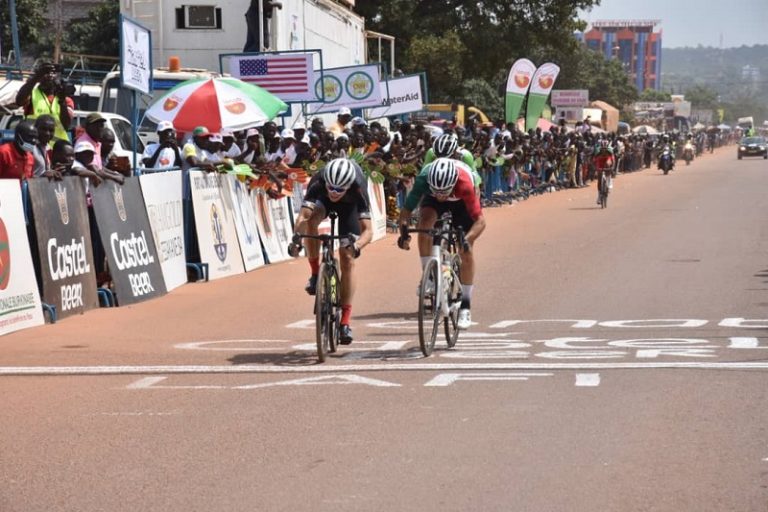 33e Tour du Faso : le Burkinabè Souleymane Koné vainqueur de la 2e étape